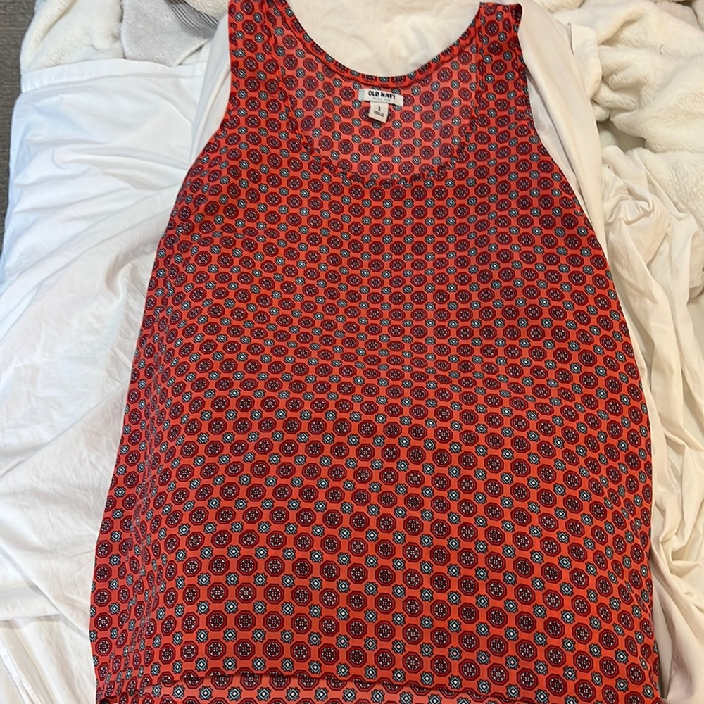 Salmon/ Coral colored pattern tank